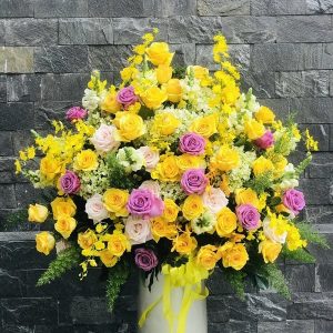 Bình hoa chúc mừng sang trọng